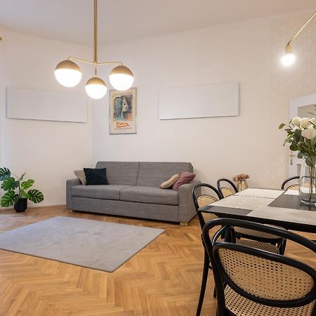 Stylish Old Town Apartment By Easybnb Prague Exterior photo